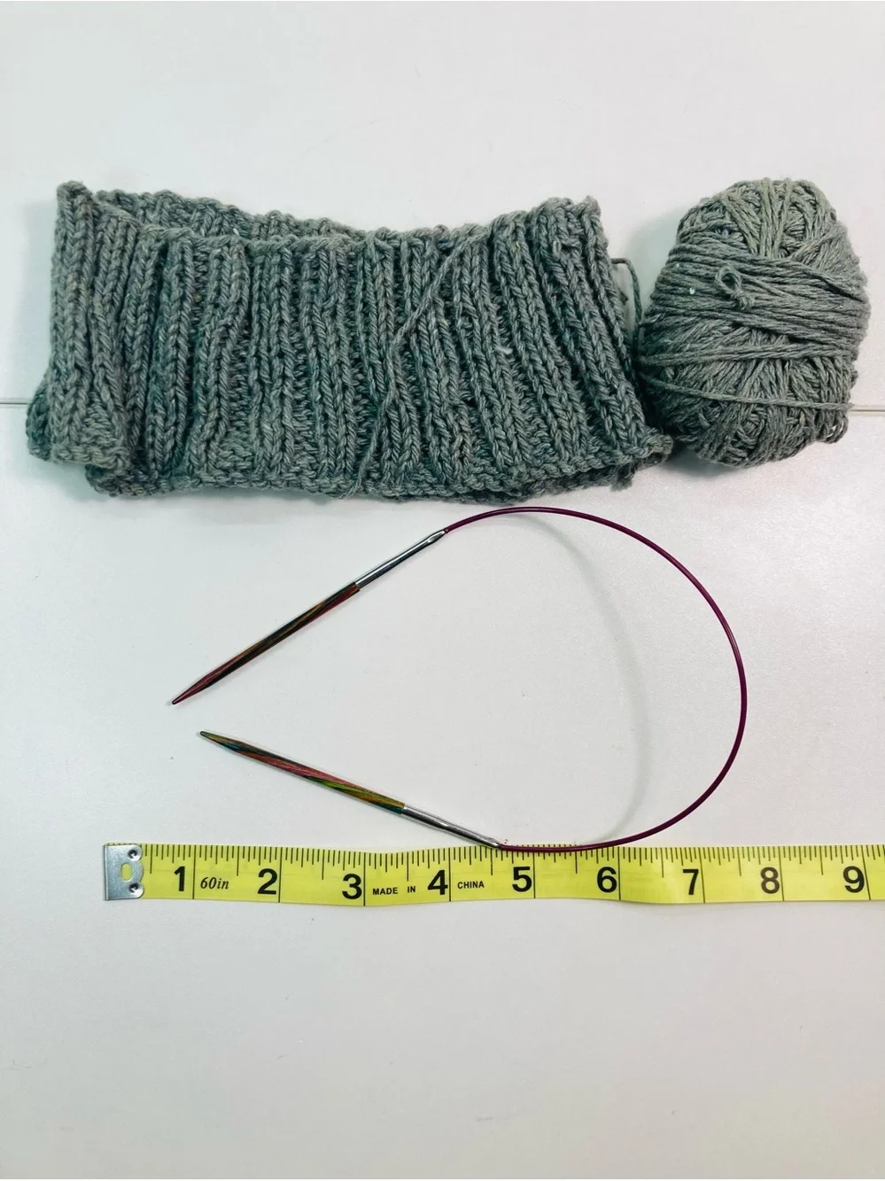 Tie Dye Circular Wooden Dock Needles and Knitted Ribbing Good Yarn!